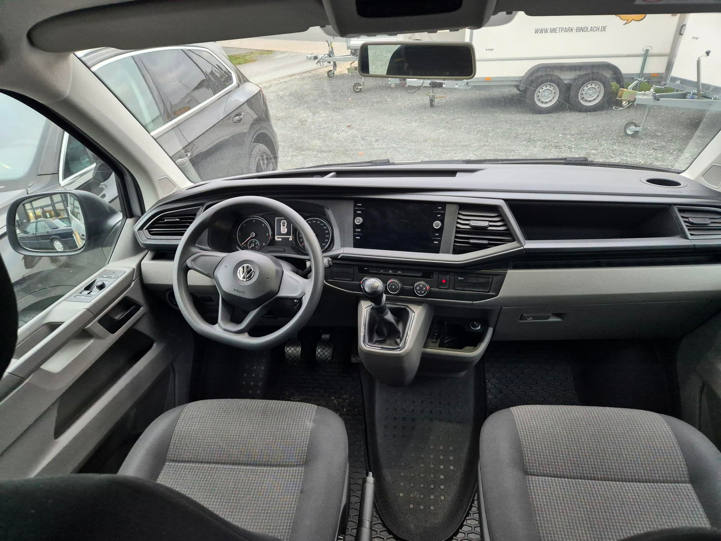 VW-T6 8-Sitzer 1022