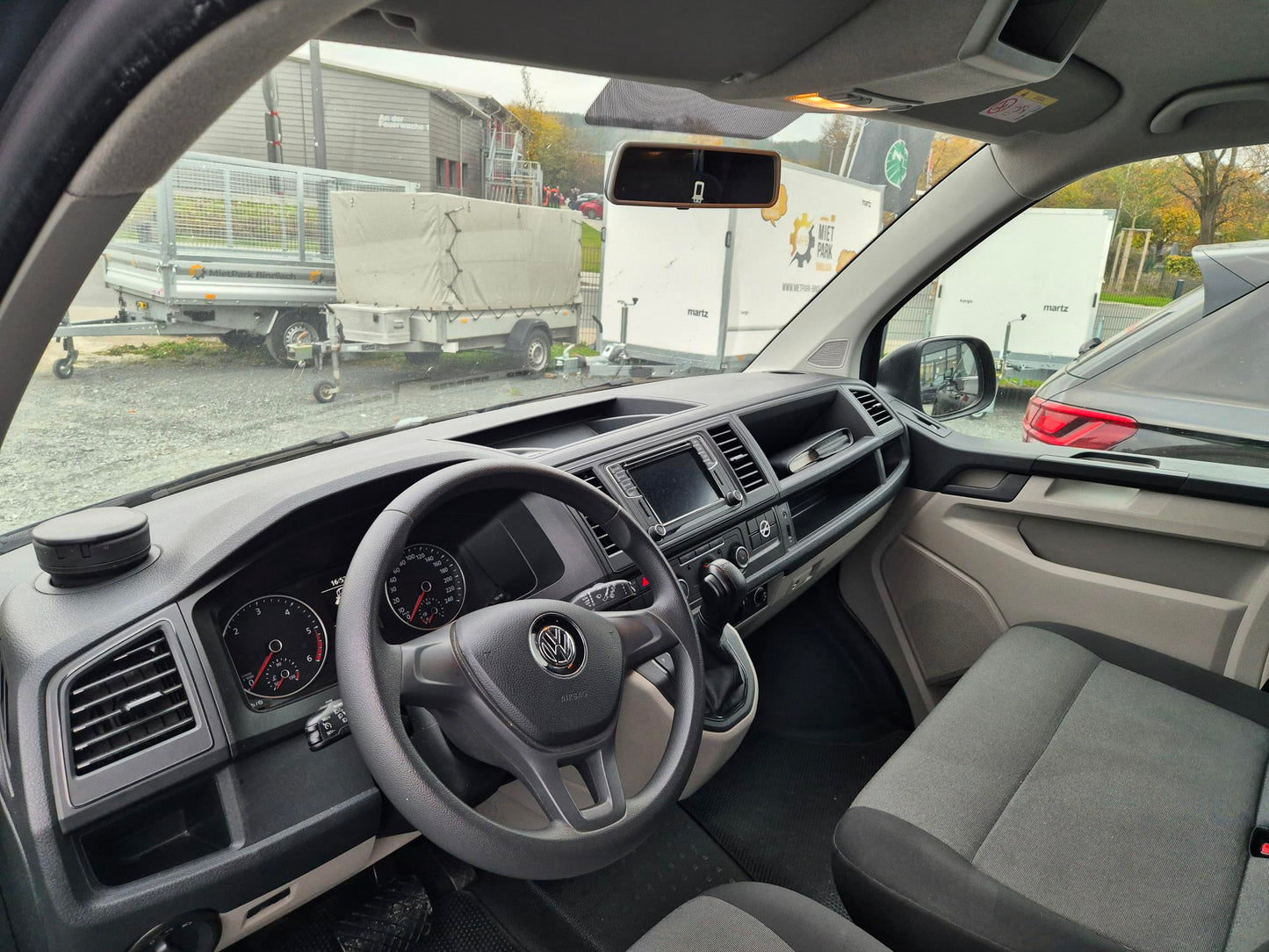 VW T6 9-Sitzer 2015