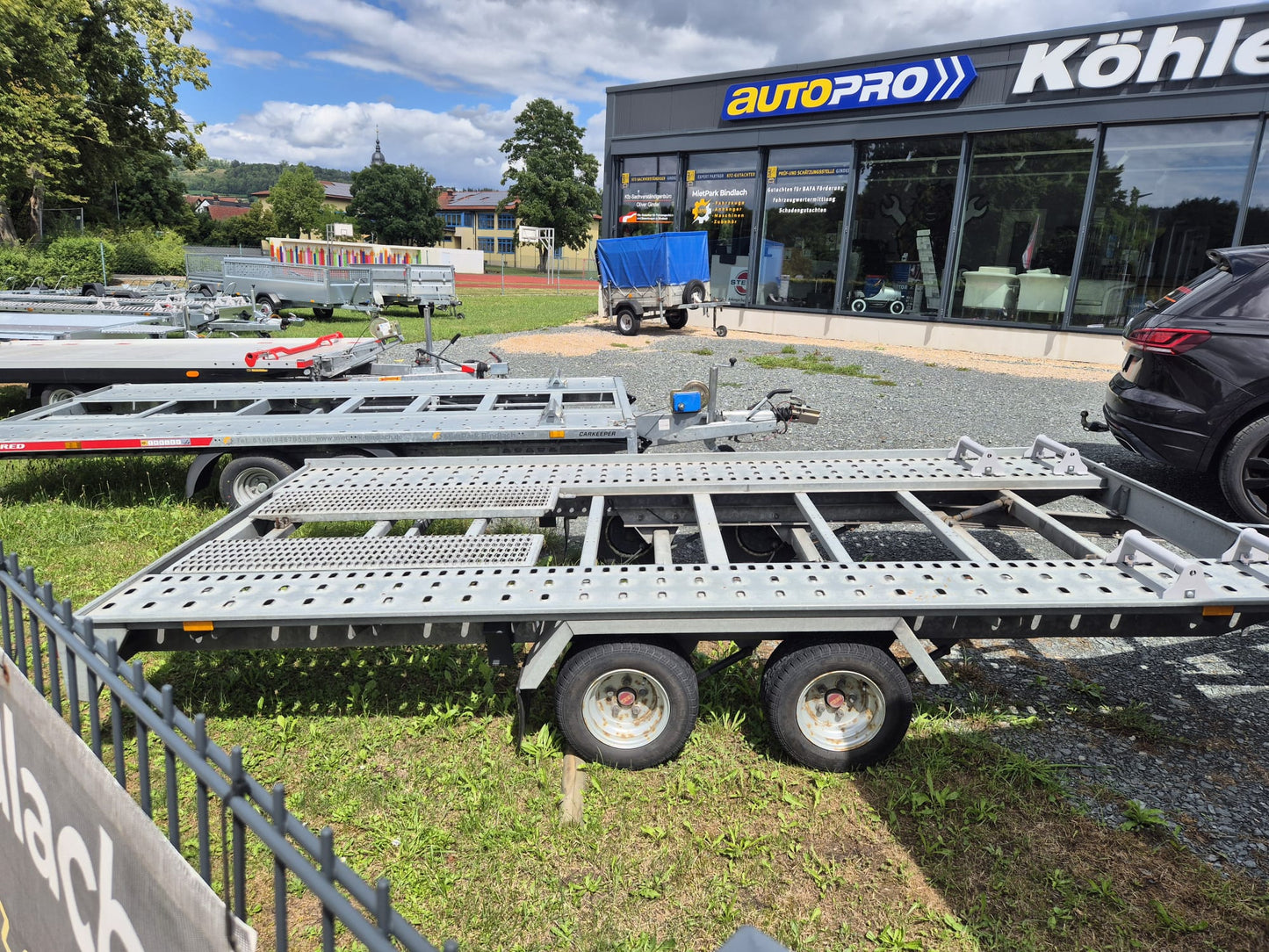 Fahrzeugtransporter 1018